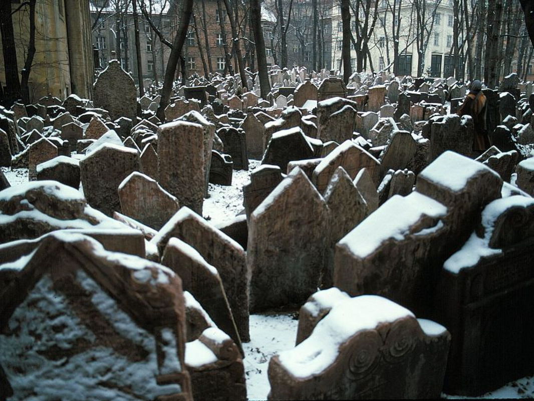 Cemetery_2.jpg