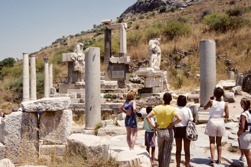 05Ephesus240.jpg