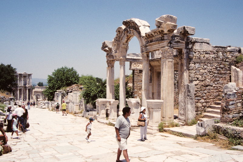 06Ephesus241.jpg