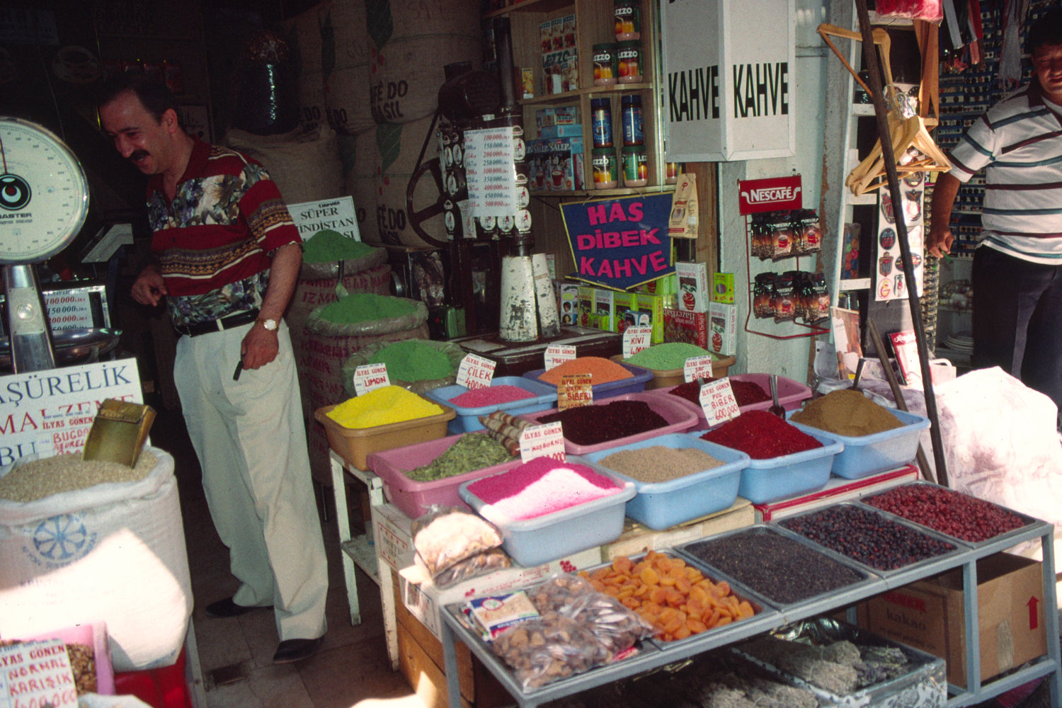 IstanbulSpiceVendor.jpg